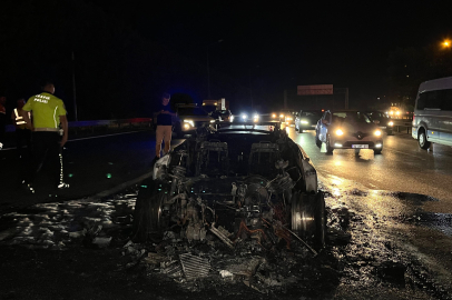 Lüks Otomobil Alevlere Teslim Oldu