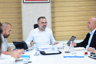 Kestel Belediye Başkanı Ferhat Erol, Üreticilerle Bir Araya Gelerek Yeni Projeleri Değerlendirdi