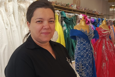 Bursa'da bir modacı binlerce kadının hayalini giyilebilir gelire dönüştürdü