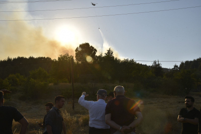 Balıkesir'de yangına müdahale sürüyor