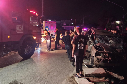 İzmir'de Feci Kaza: 2 Ağır 7 Yaralı