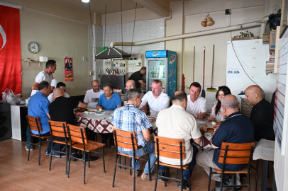 Karacabey Belediye Başkanı Fatih Karabatı, halkla iç içe yönetim anlayışını sürdürüyor