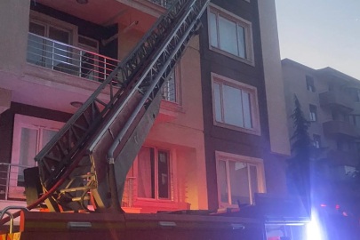7 Katlı Binanın 5. Katı Alevlere Teslim Oldu