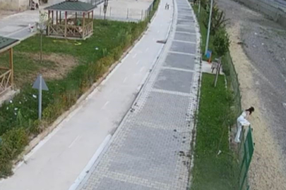 Kediye Yardım Etti Kanala Düştü