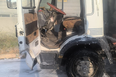 Bir Anda Yanmaya Başlayan Araç Korkutan Anlara Sebep Oldu!