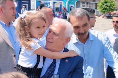 Bozbey’den Domaniç’e Destek Ziyareti: Çiftçilere Gübre ve Sulama Ekipmanı Dağıtıldı