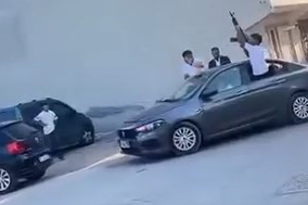 Eğlence adı altında silahlarına sarıldılar