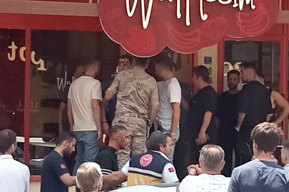 İki grup arasında çıkan kavgada 2 kişi yaralanırken, 2 kişi tutuklandı, 2 kişi gözaltında