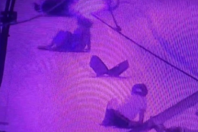 14 yaşındaki ehliyetsiz sürücünün kaza anı güvenlik kamerasına yansıdı