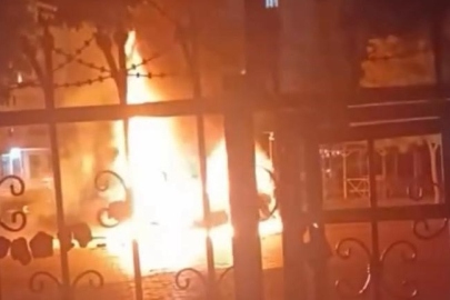 Akıl almaz olay: Aracını ve kendini yaktı