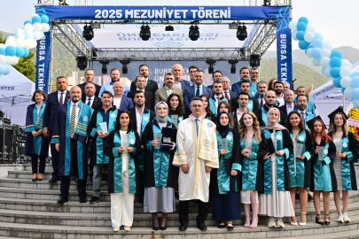 Başkan Yılmaz Mezuniyet Coşkusuna Ortak Oldu