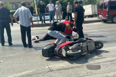 D-100’de hafif ticari araç ile elektrikli bisiklet çarpıştı