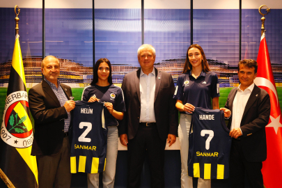 Fenerbahçe'de Hande Baladın ve Helin Kayıkçı sözleşme imzaladı