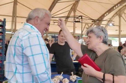 Başkan Şadi Özdemir, Semt Pazarlarında Vatandaşın Nabzını Tuttu