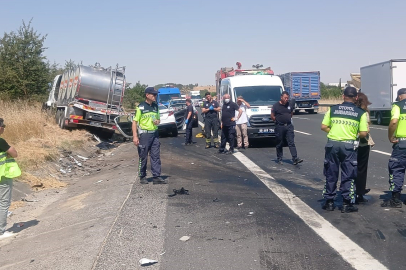 Tekirdağ'da Katliam Gibi Kaza! Kamyon ile Otomobil Çarpıştı: 4 Ölü