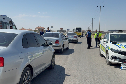 Aksaray’da ‘Dur’ İhtarına Uymayan Ehliyetsiz Motosikletli, Polise Çarptı