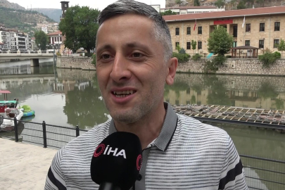 Kahvaltı Yapan Ailenin Davetsiz Misafiri!