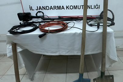 Jandarmadan Definecilere Baskın