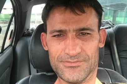 Feci ölüm! Devrilen iş makinesinin altında kaldı