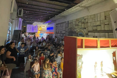 İnegöl Belediyesi Şehir Tiyatrosu, 12. Urla Toprak Sahne Tiyatro Festivali’nde sahne aldı
