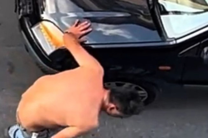 Satırı Eline Alıp Dehşet Saçtı!