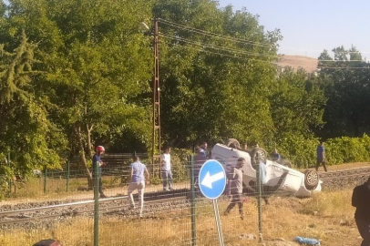 Otomobil Takla Attı: Sürücü Ölümden Döndü