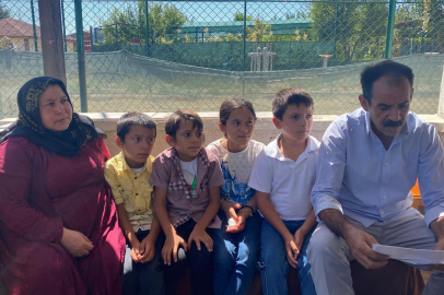 Dini nikahlı eşi başkasıyla evli göründüğü için 4 çocuğuna kimlik alamıyor