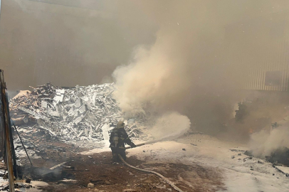 Ahşap Palet Üretim Tesisi Alevlere Telim Oldu