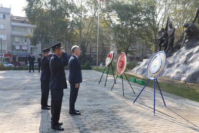 Zafer coşkusu İnegöl’de resmi törenlerle başladı