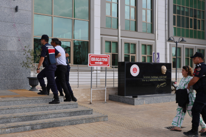 Kiracısının Ölümüne Neden Olan Öğretmen Adliyeye Girerken Hıçkıra Hıçkıra Ağladı