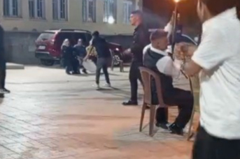 Düğünde Havaya Ateş Açan Maganda Kameralara Yansıdı