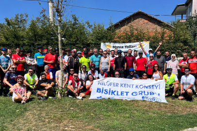 Bisiklet tutkunları "Zafer Sürüşü"nde bir araya gelerek bayram coşkusunu yaşadı