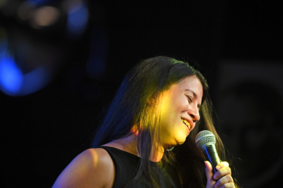 Dünya Barış Gününde 12 dilde barış şarkıları seslendirildi