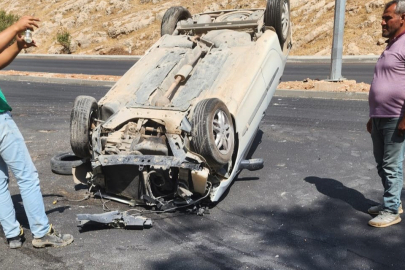 Otomobil Takla Atarak Ters Döndü