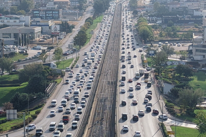 Bursa'da Trafik Okulların Açılmasıyla Birlikte Adeta Durma Noktasına Geldi