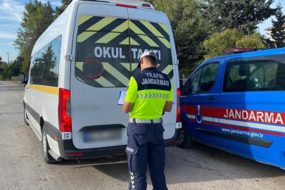 Okullar açıldı, jandarma trafik denetimlerini arttırdı