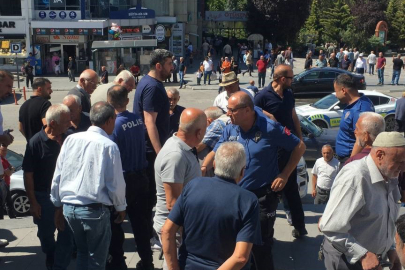 Cuma namazı çıkışı kanlı bitti! Kayınbiraderini bıçakladı