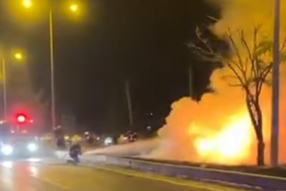 Otomobil Seyir Halindeyken Alev Topuna Döndü