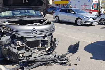 İnegöl'de Feci Kaza: 4 Yaralı