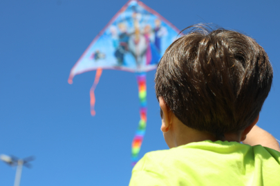 Uçurtma şenliği ile İnegöl semaları rengarenk uçurtmalarla süslendi