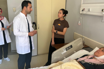 15 yıldır yüz felciyle yaşayan hasta Van'da ameliyat oldu