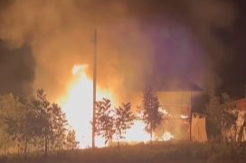 Evin Çatısına Sıçrayan Yangın Panik Yarattı