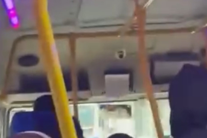 Bursa’da minibüste takip mesafesi kavgası kamerada