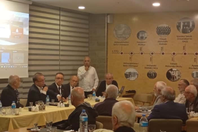 "Çin yasalarını ezberletiyorlar, İslam'a ters gelen şeyleri zorla söylettiriyorlar. Kamplarda intihar edenler var"