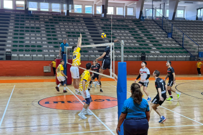 Yenişehir Belediyespor Sezona 3-0’lık Galibiyetle Başladı