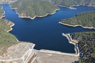 Bursa'da yıllardır kullanılan 2 baraj tamamen kururken, şehirde su kesintileri başladı