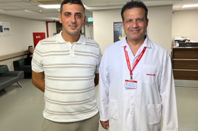 2,5 milyonda bir görülen dev tümör, sıra dışı operasyonla çıkarıldı