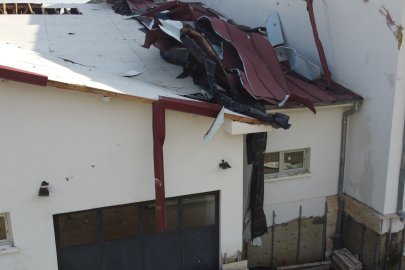 Hortum Saniyeler İçinde Okulu Parçaladı