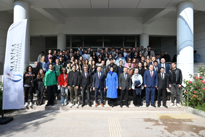 TUSAŞ Genel Müdürü Demiroğlu'ndan öğrencilere konferans