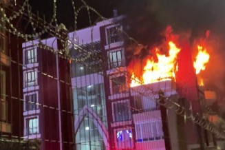 Konya'da apartmandan alevler yükseldi